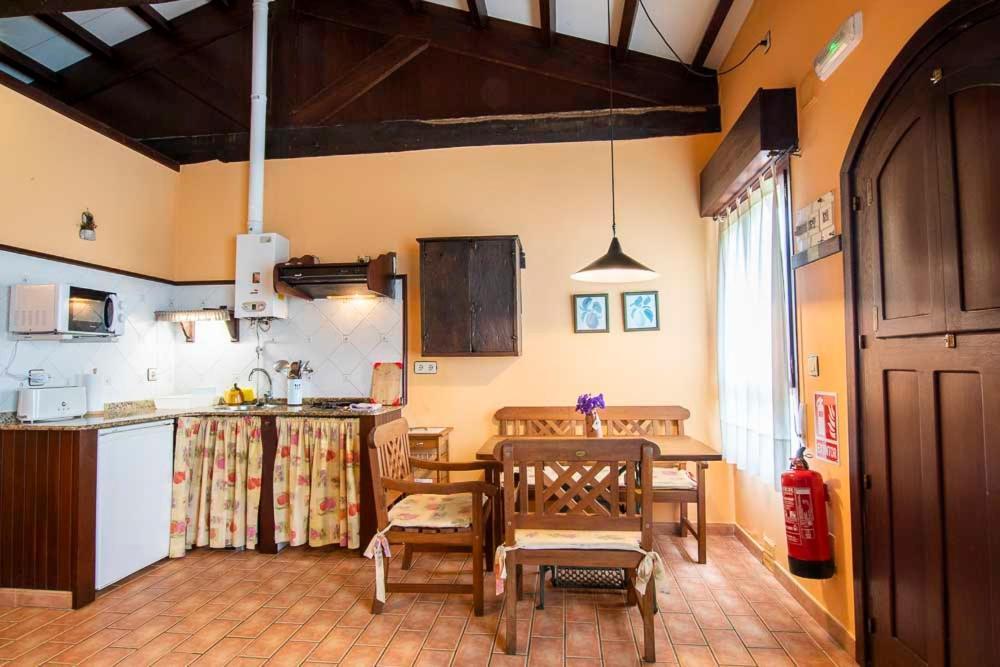Apartamentos El Cueto Oviñana Kültér fotó